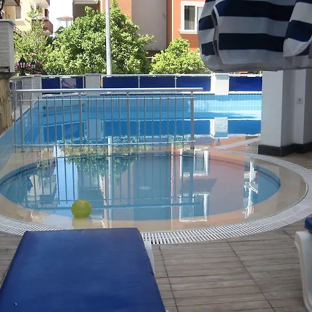 Cleopatra Golden Beach