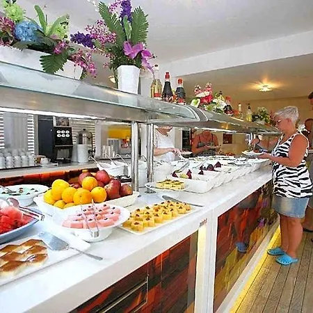 Hotel Cleopatra Golden Beach
