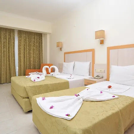Cleopatra Golden Beach 4*